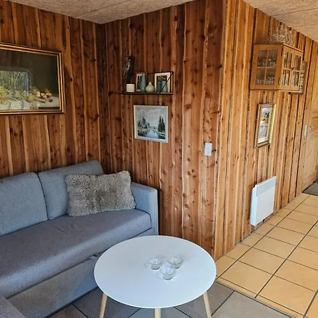 Jagthytten * Randboldal